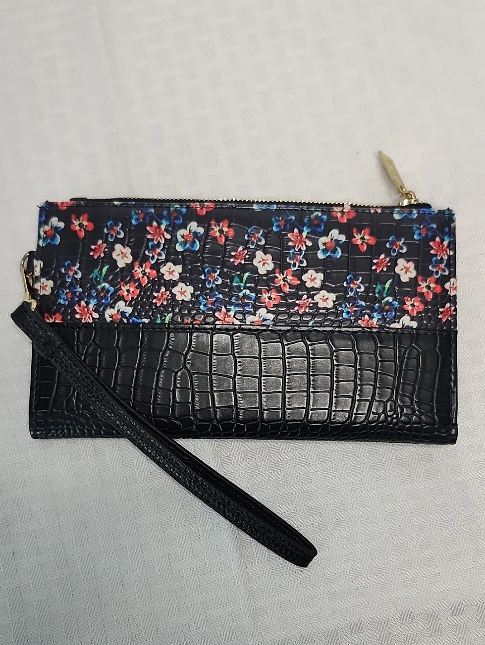 Nanette Lepore Black Floral Wristlet Clutch NEW